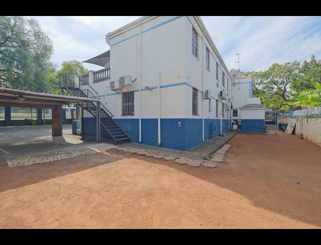 OFFICE FOR SALE IN ARCADIA